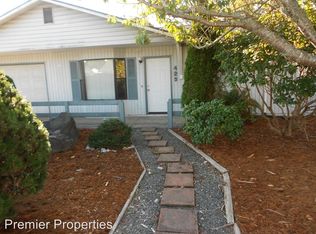 429 Maple St, Brookings, OR 97415