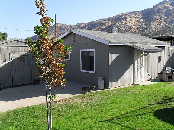 Detached Bed and Bath