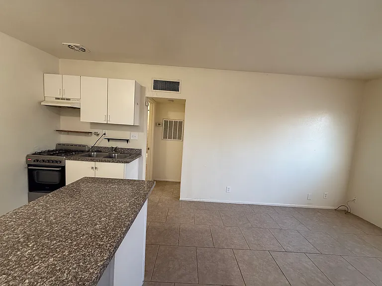 901 S Mariana St #903-A — Photo 6