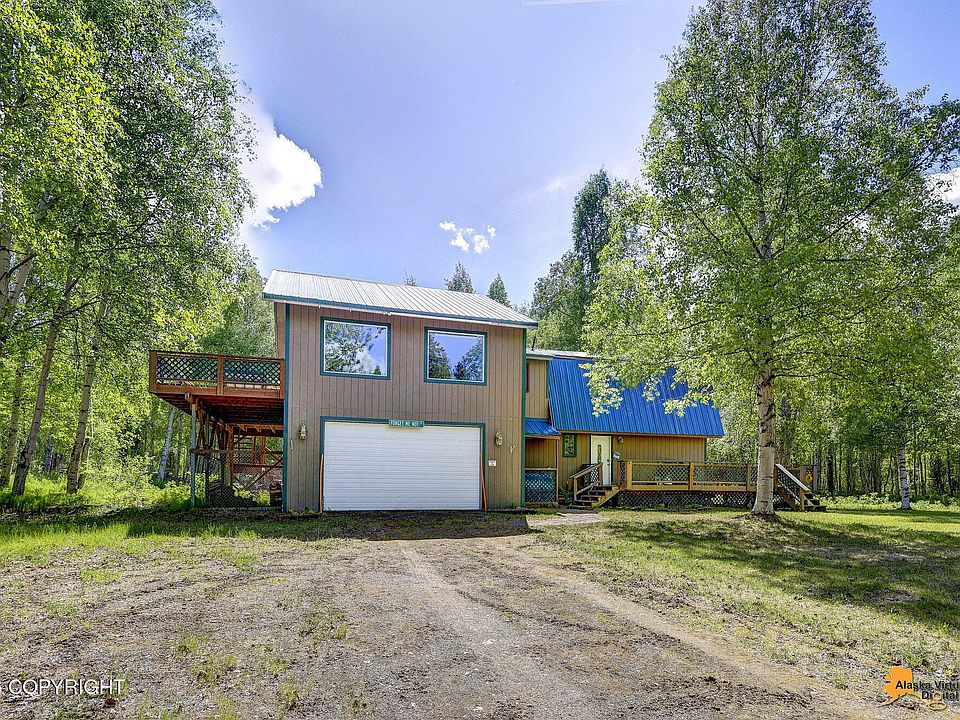 1st image of 10753 N Crescent Ct