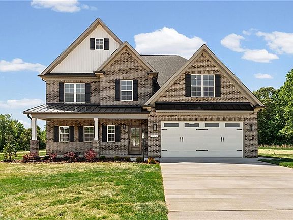 2nd image of 102 Sandpiper Dr