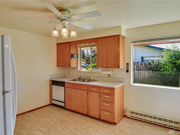 4th image of 9010 55th Ave NE