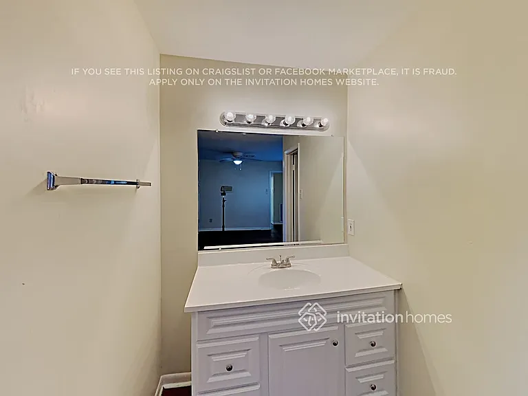 15834 Fox Springs Dr — Photo 13