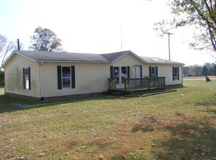 180 Quaker Trace Rd, West Alexandria, OH 45381