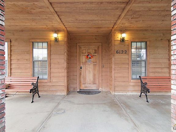 2nd image of 6122 Oasis Ave
