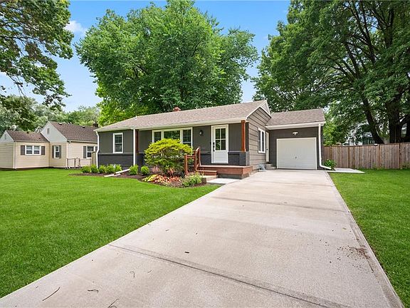 3rd image of 4607 W 59th St