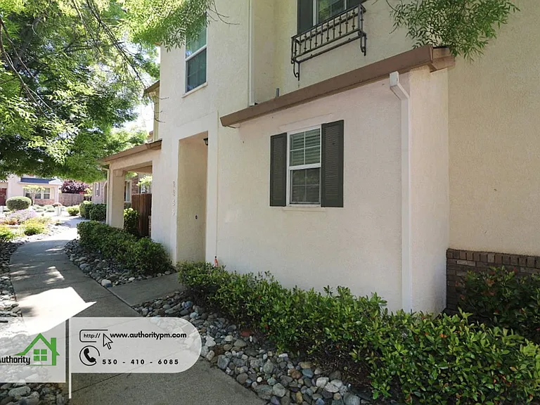 2359 Shining Star Way — Photo 3