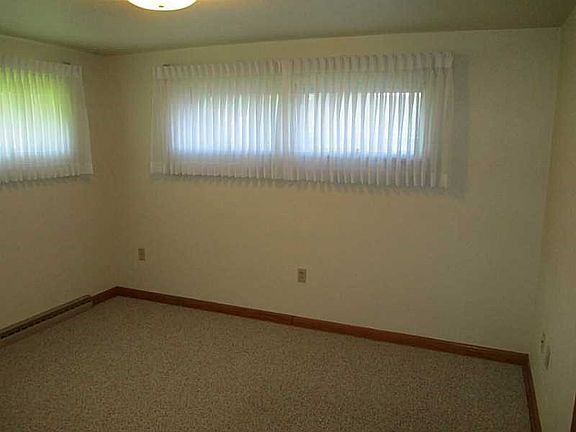 5th image of 1143 Skyline Dr