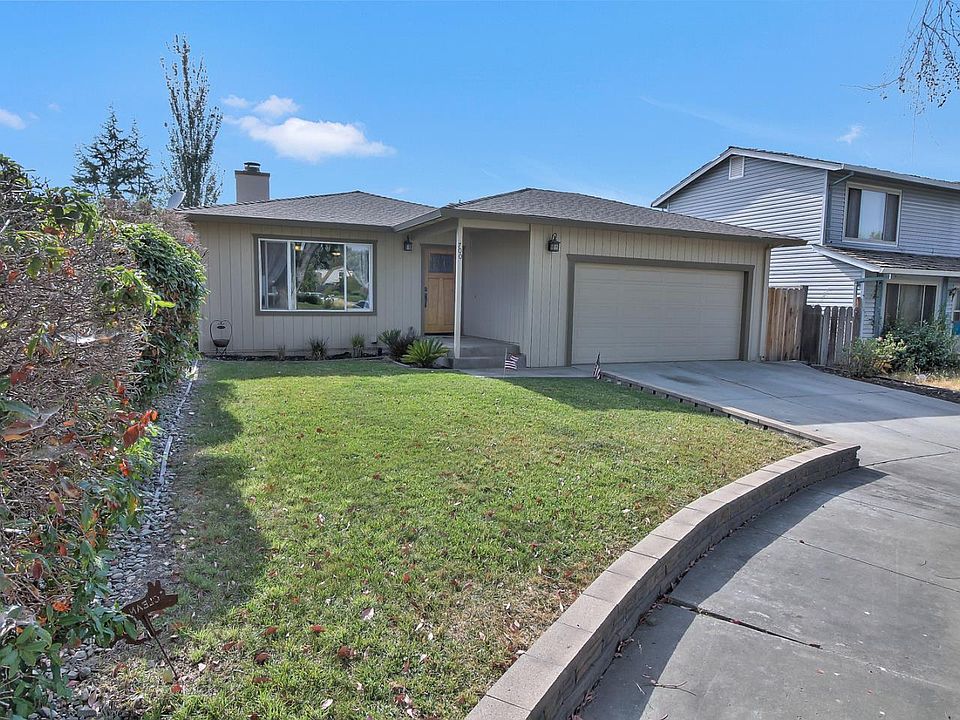 1st image of 700 El Toro Dr