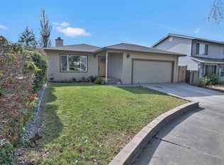 700 El Toro Dr, Hollister, CA 95023