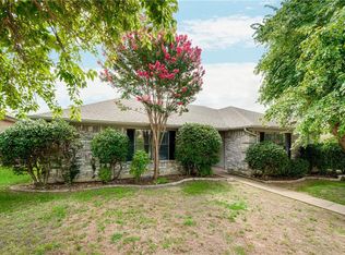 2206 Orchard Trl, Garland, TX 75040