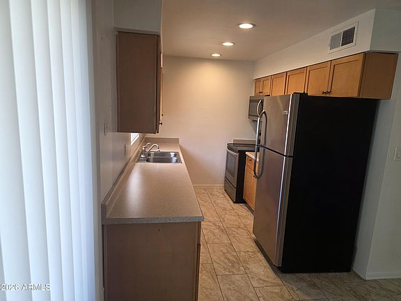 5th image of 4132 W Colter St
