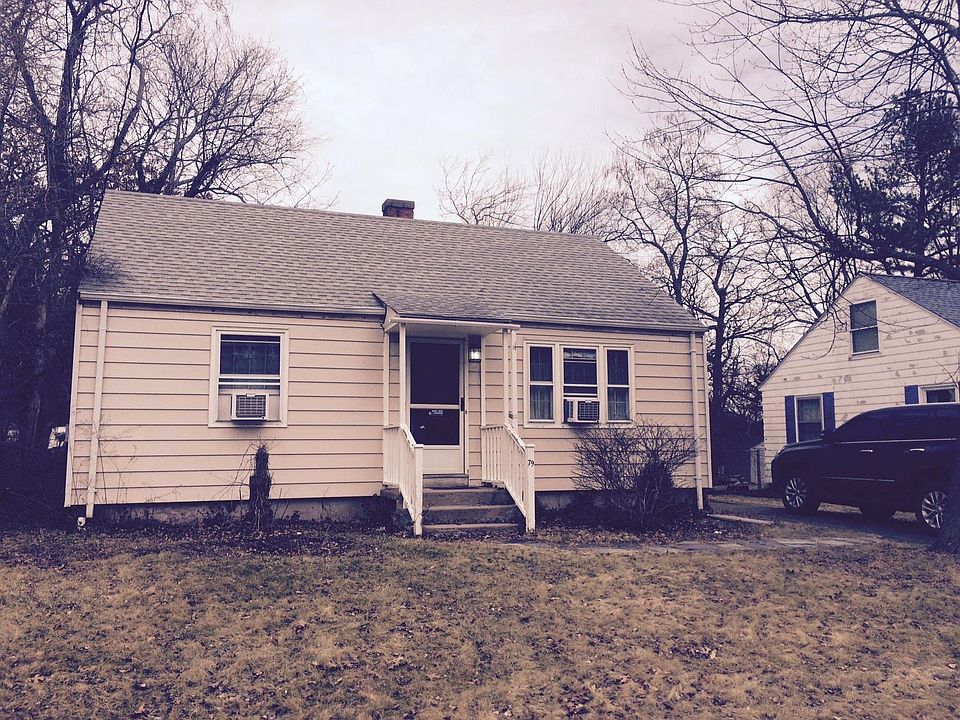 1st image of 80 Parkside Dr