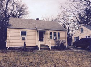 80 Parkside Dr, New Haven, CT 06515