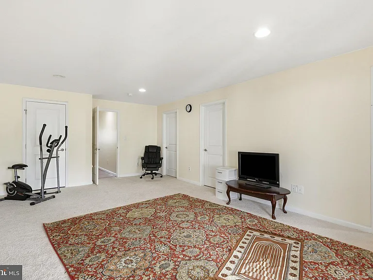 10739 Hinton Way — Photo 18