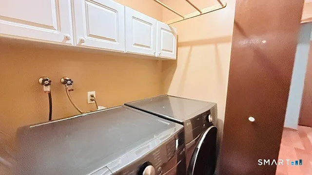 16 Arthur Dr #5 — Photo 5
