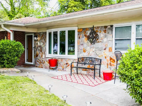 3200 Bruno Dr, Chesapeake, VA 23323