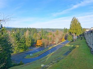 20241 Vikings Crst NE APT 6-202, Poulsbo, WA 98370