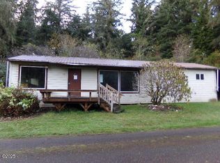 48 N Sheppard Point Rd, Waldport, OR 97394