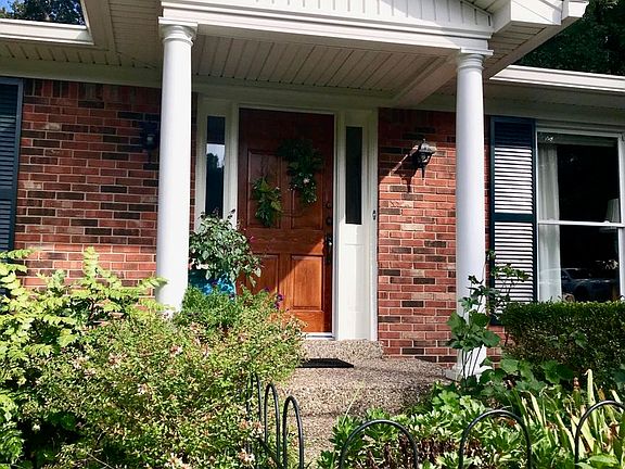 2nd image of 8913 Mountain Brook Ct