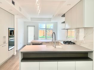 2070 Curling Rd #126, North Vancouver, BC V7P1X4