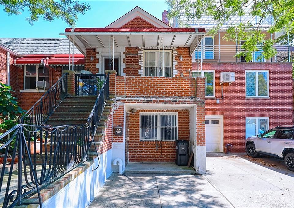 1st image of 263 Bay 22nd St