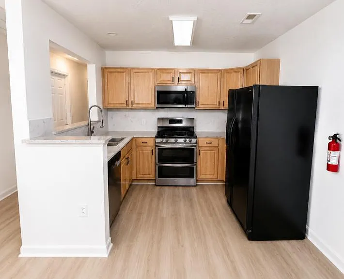 45512 Westmeath Way #B31 — Photo 3