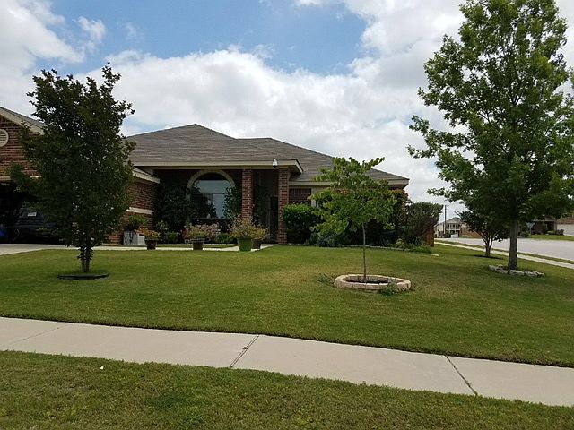1st image of 2402 Isabelle Dr