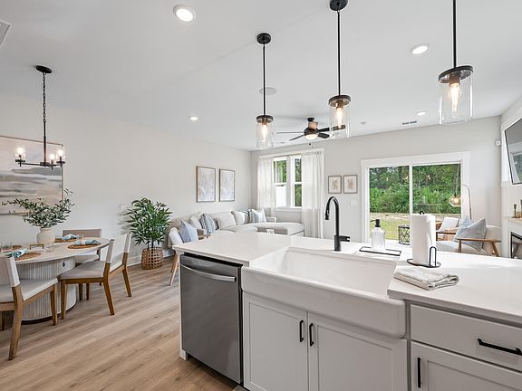 7th image of this home
