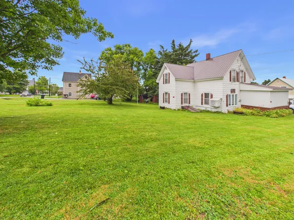 6 Long Road, Limestone, ME 04750