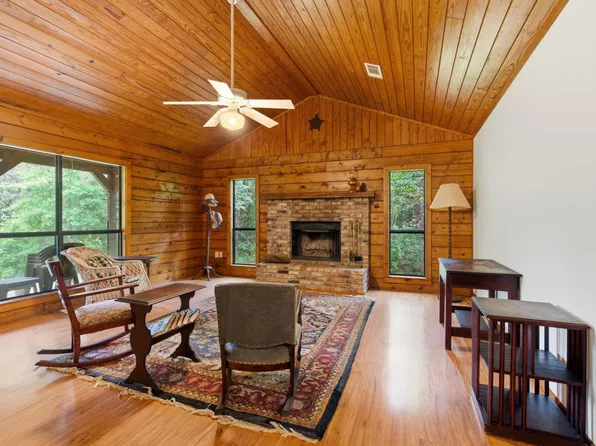 870 County Road 4259, Woodville, TX 75979