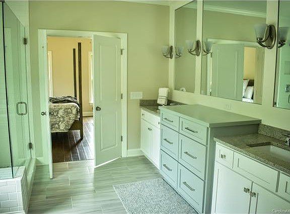 2nd image of 1000 Belmont Village Dr