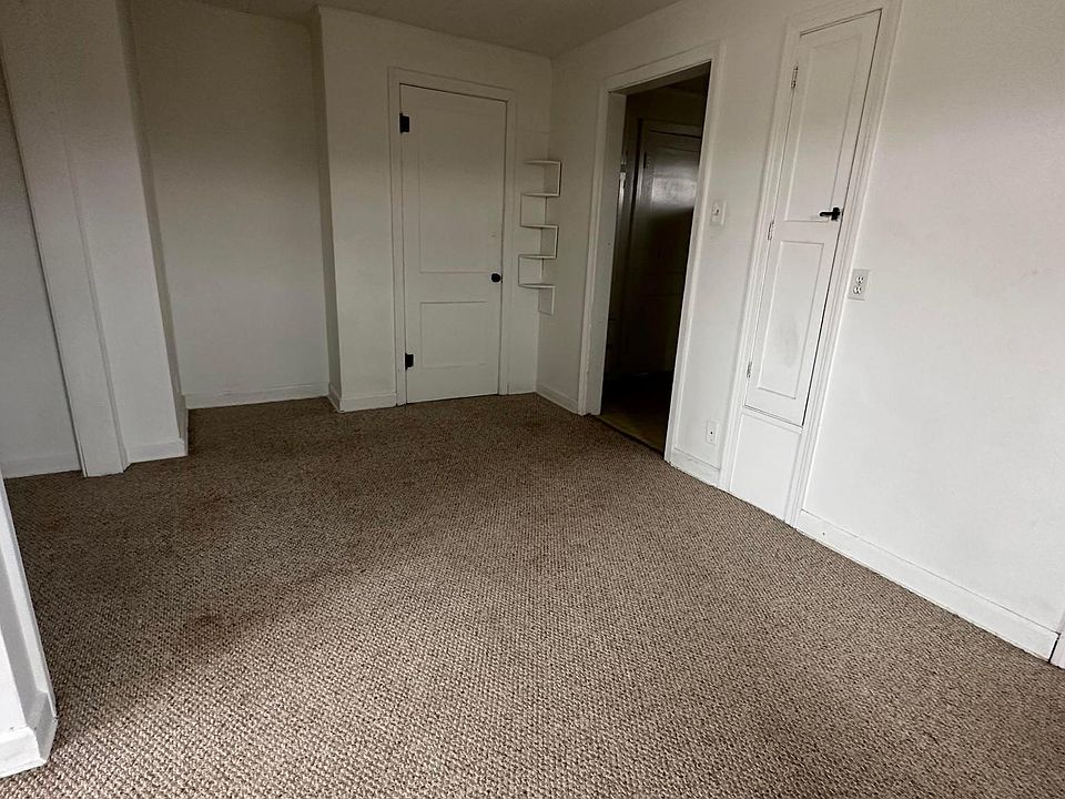 1912 Oregon Ave Steubenville, OH Zillow Apartments for Rent in