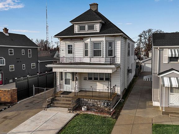 2nd image of 990 Hertel Ave #1