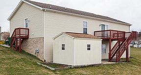 3rd image of 329 Copper Dr