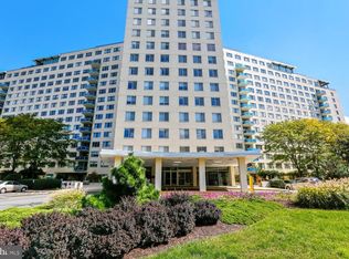 10401 Grosvenor Pl APT 511, Rockville, MD 20852