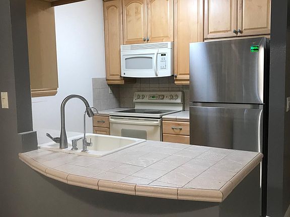 3rd image of 316 E Surfside Dr #316