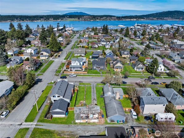 1415 10th Street, Anacortes, WA 98221
