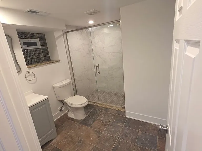 9804 Linn Ave — Photo 11