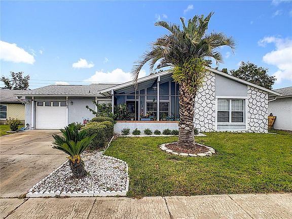 5th image of 10767 Lazy Lake Dr