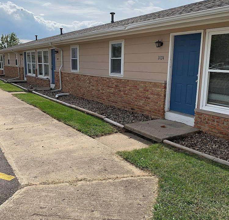 2nd image of 2001 Chateau Dr