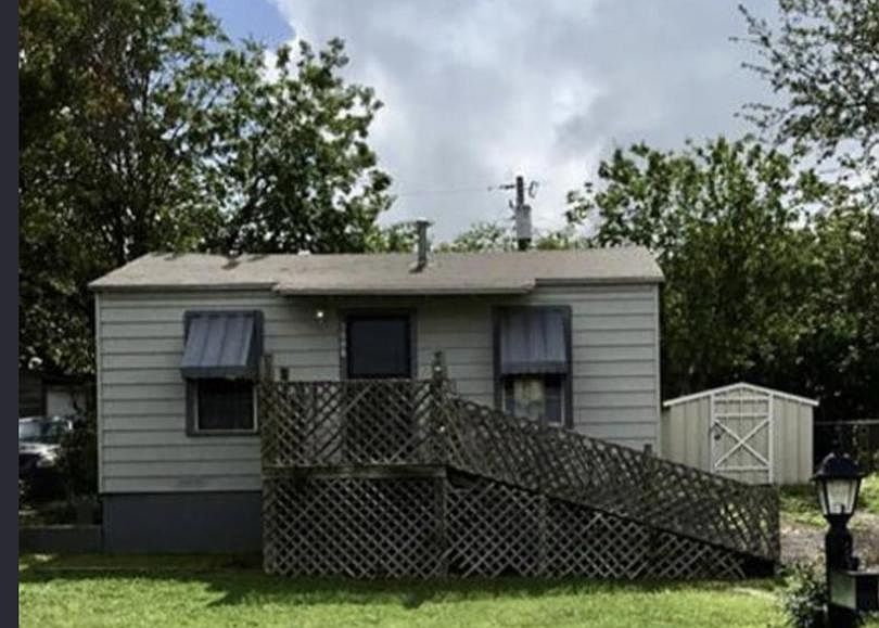 1st image of 3008 N Crump St