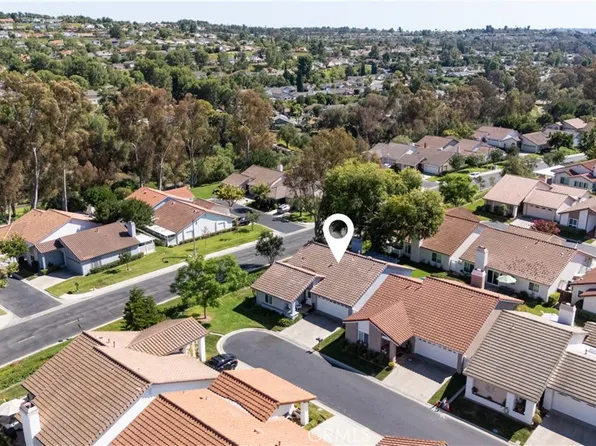 27828 Via Sarasate, Mission Viejo, CA 92692