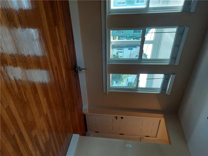 1 bed, 900 sqft, $1,995 — Photo 1