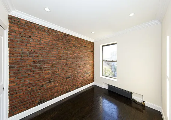 Rented by Oxford Property Group | media 10