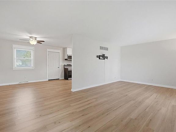 5th image of 3412 N 56th Ter
