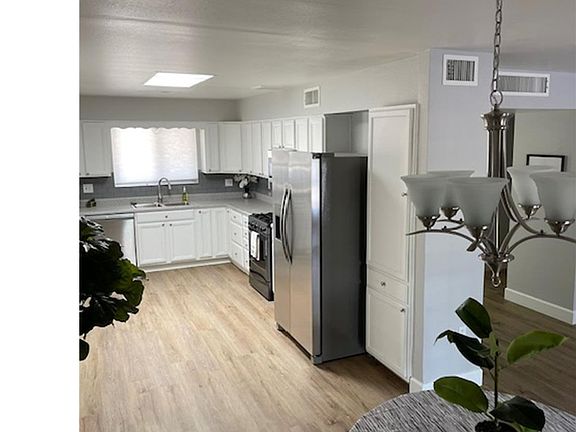 5th image of 10933 W CUMBERLAND Drive