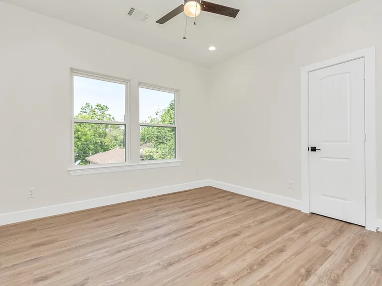 3105 McIlhenny St — Photo 40