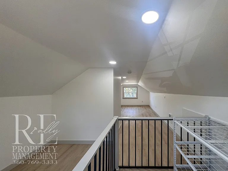 1005 Sidney Ave — Photo 22