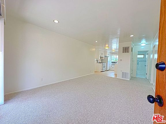 4th image of 3157 Perlita Ave APT 5